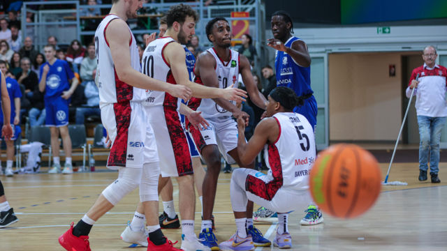 Abdul Mohamed (#0) und Kadre Gray (#5) werden nicht mehr für die BAYER GIANTS auflaufen / Foto: Frank Fankhauser