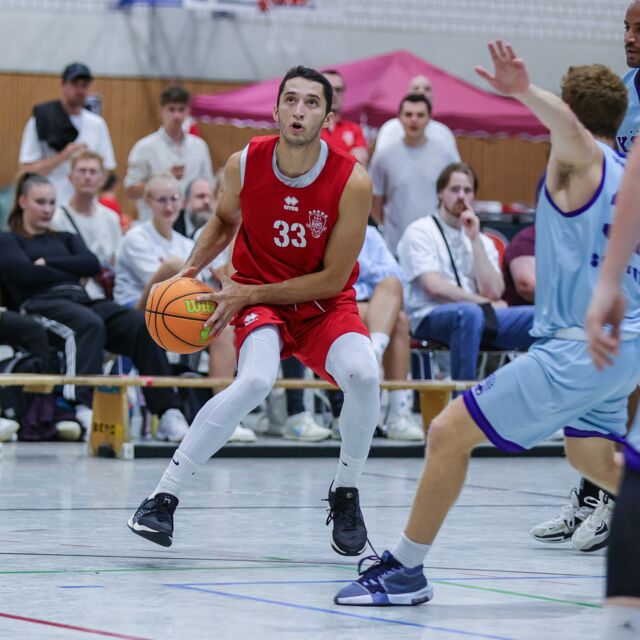 Kam gegen Ettelbruck auf 12 bzw. gegen Esch auf 8 Zähler: Dimi Djordjevic / Foto: Frank Fankhauser