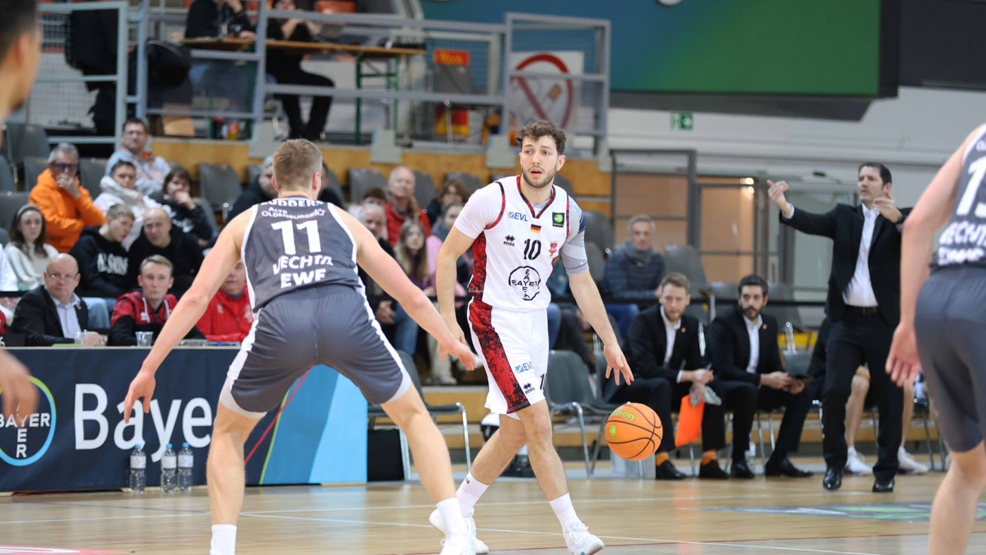 Haris Hujic ist bereit: Die Artland Dragons Quakenbrück kommen / Foto: Michael Fleschenberg