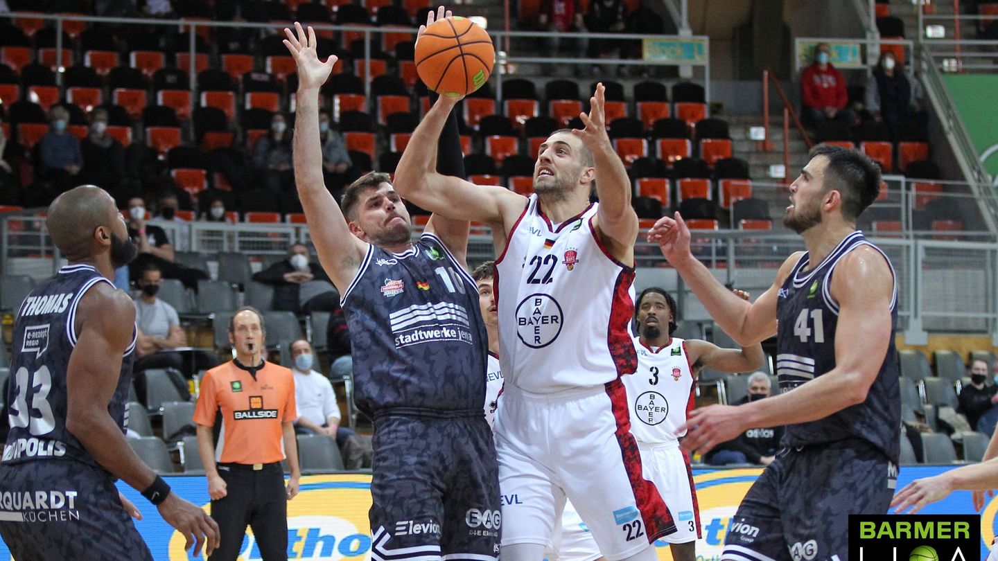 Ein weiteres "Double-Double": Dennis Heinzmann zeigte sich gegen Jena einmal mehr von seiner guten Seite / Foto: Michael Fleschenberg