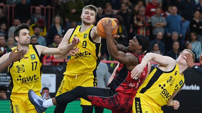 Gekämpft und dennoch verloren: TreVion Crews unterlagen bei den Tigers Tübingen mit 79:86 / Foto: Pressefoto Ulmer